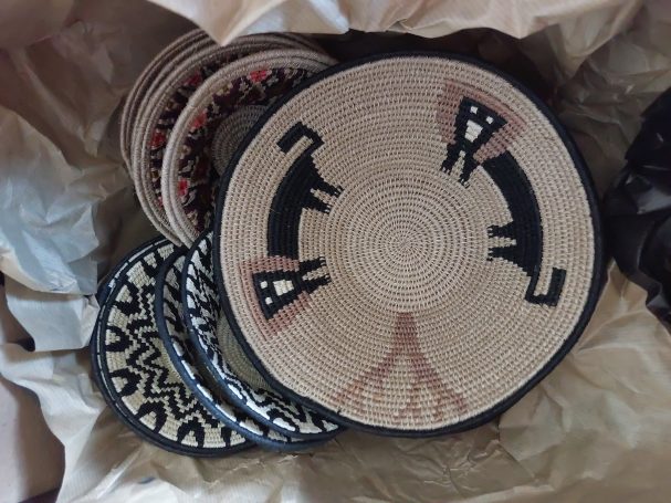 Corbeille sun blanc et ivoire, lion mother of pearl, sun kalahari